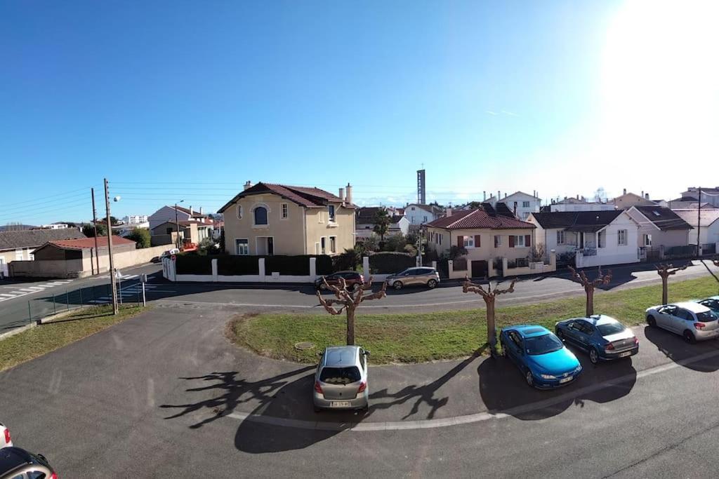 Vue Pyreneenne Elegante Avec 2 Chambres Тарб Экстерьер фото