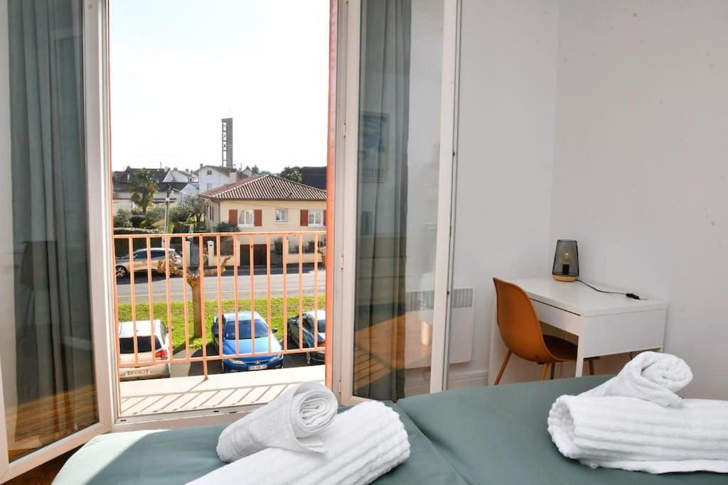 Vue Pyreneenne Elegante Avec 2 Chambres Тарб Экстерьер фото