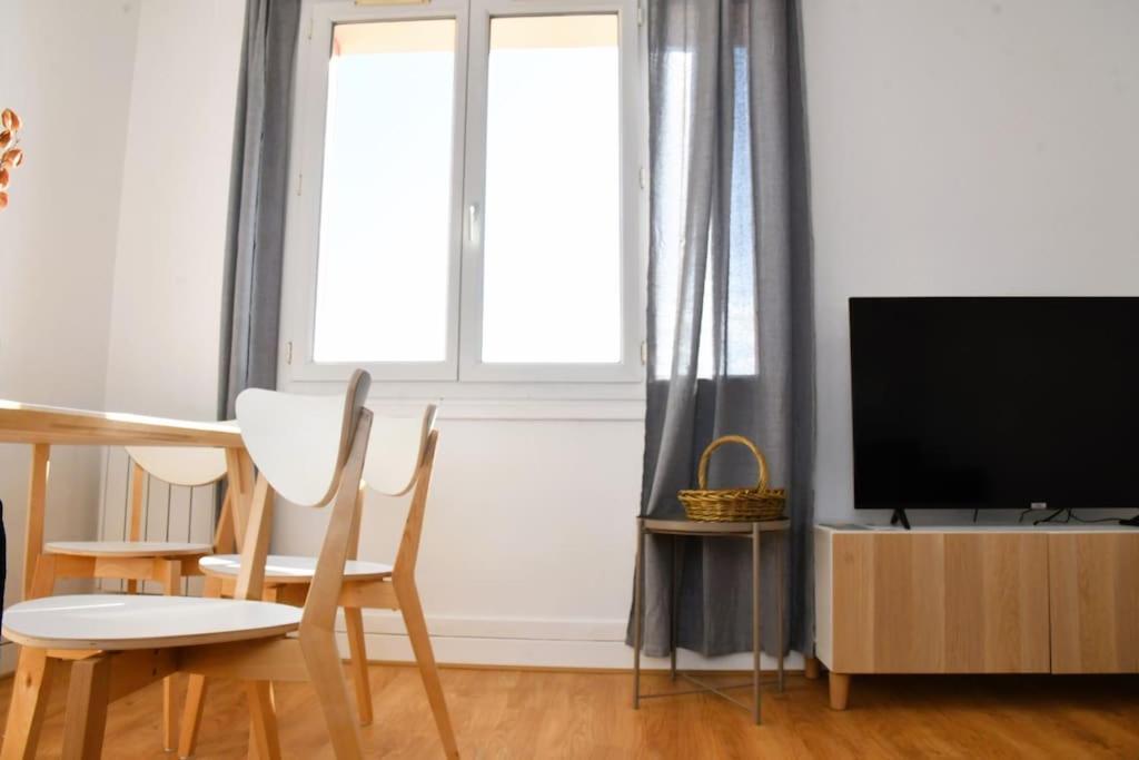 Vue Pyreneenne Elegante Avec 2 Chambres Тарб Экстерьер фото